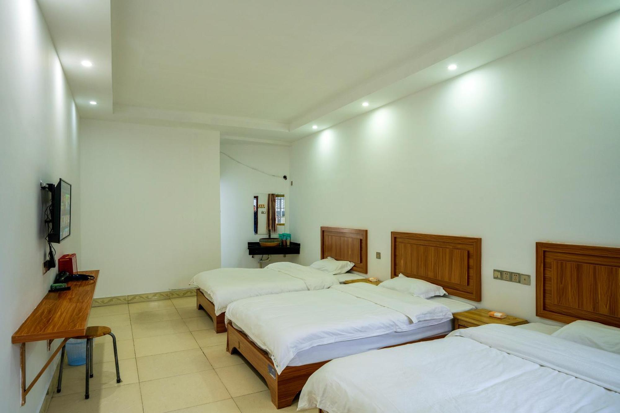 张家界大庸家民宿dyj Hostel Экстерьер фото
